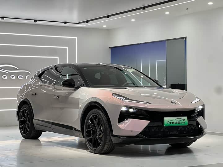 Фото 2 - Lotus Eletre