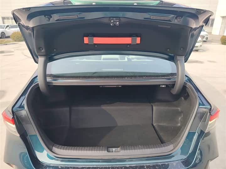 Фото 18 - Honda Inspire Hybrid