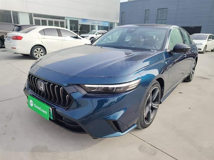 Фото 2 - Honda Inspire Hybrid