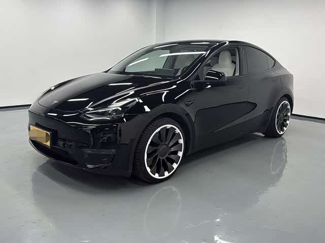 Фото 2 - Tesla Model Y