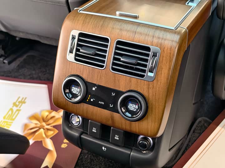 Фото 18 - Land Rover Range Rover