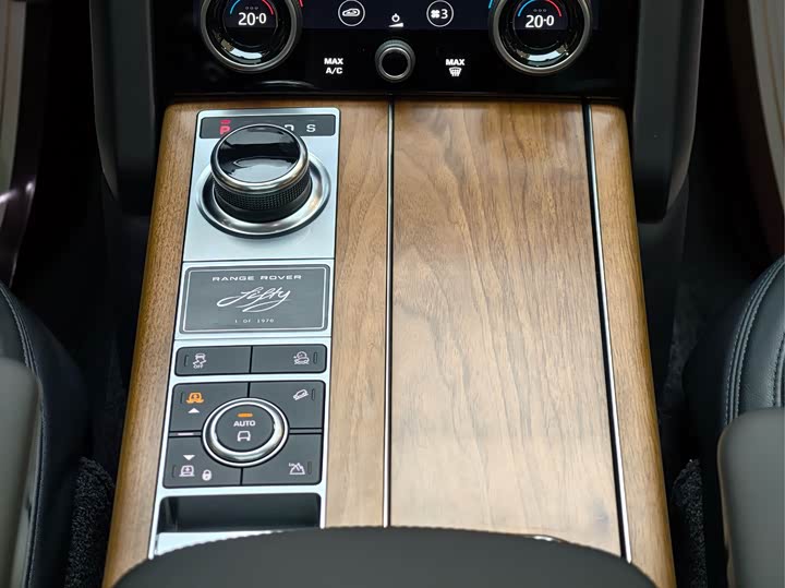 Фото 20 - Land Rover Range Rover