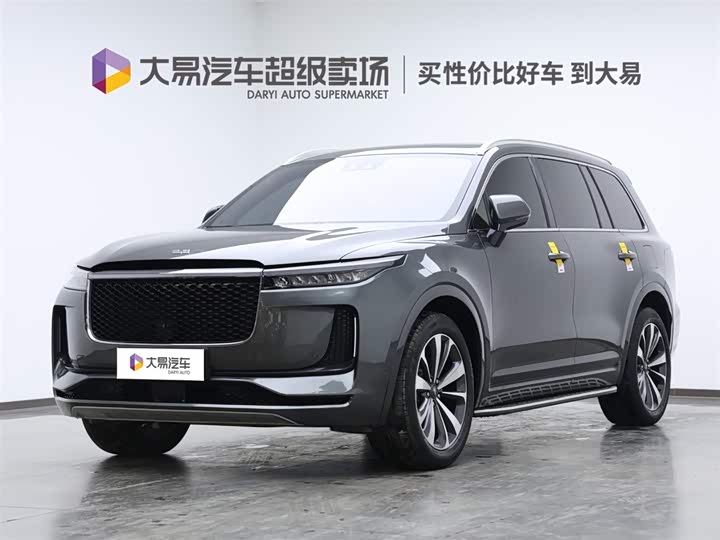 Фото 1 - LiXiang One