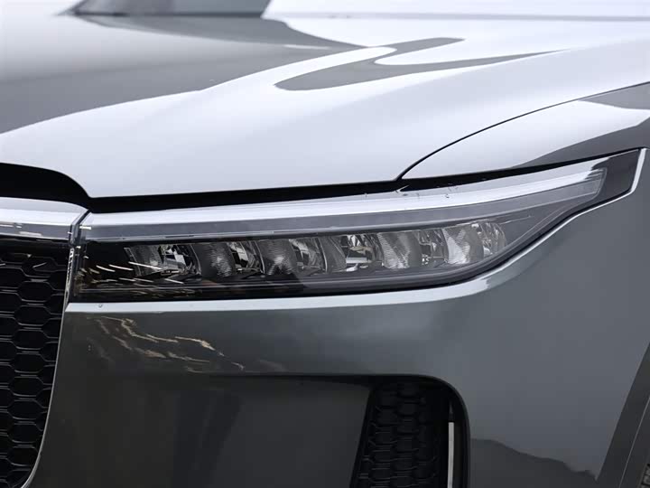 Фото 15 - LiXiang One