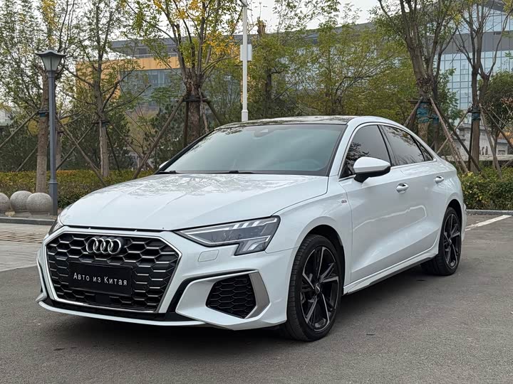 Фото 1 - Audi A3