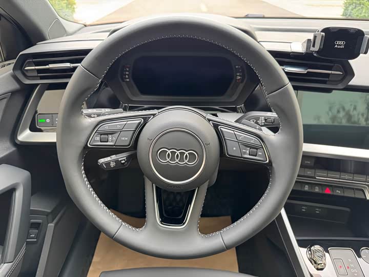 Фото 15 - Audi A3