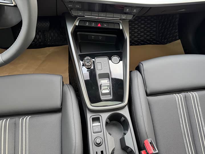 Фото 17 - Audi A3