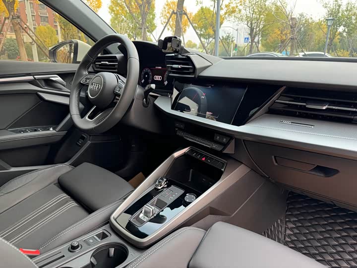 Фото 20 - Audi A3