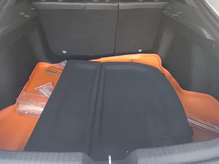 Фото 19 - Changan UNI-V