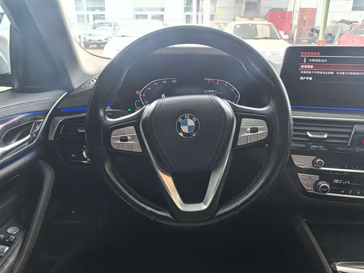 Фото 10 - BMW 5 Series