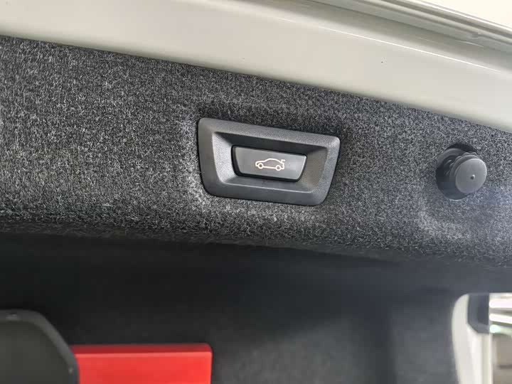 Фото 17 - BMW 5 Series