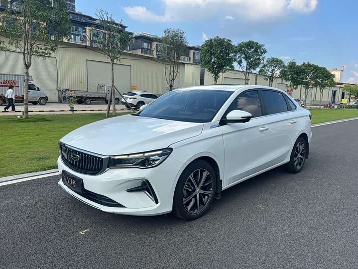 Фото 1 - Geely Emgrand