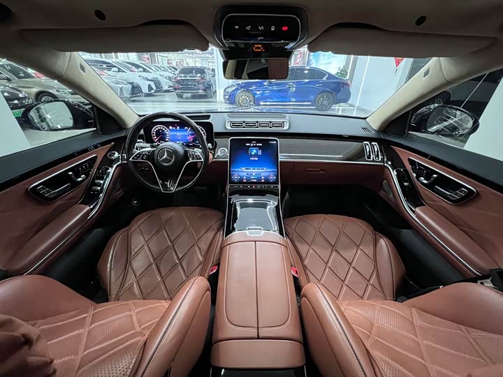 Фото 13 - Mercedes-Benz Maybach S-Class