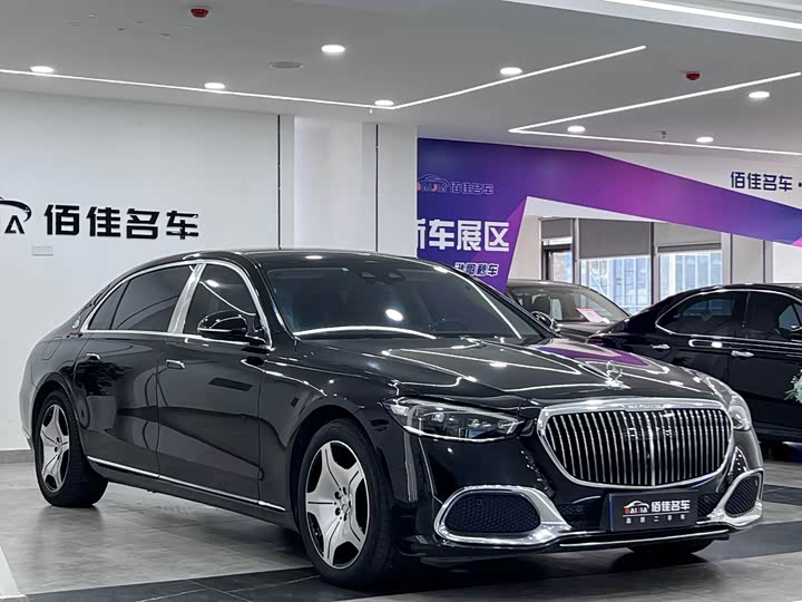 Фото 3 - Mercedes-Benz Maybach S-Class