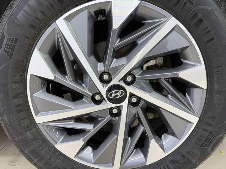 Фото 21 - Hyundai Tucson L