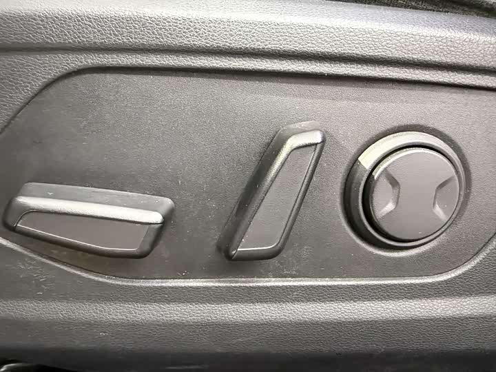 Фото 9 - Hyundai Tucson L