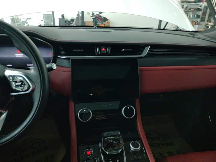 Фото 13 - Jaguar XF L