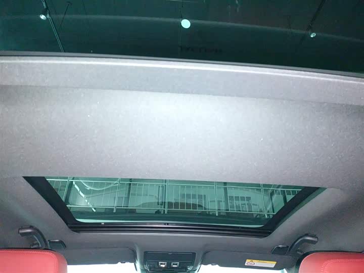 Фото 18 - Jaguar XF L