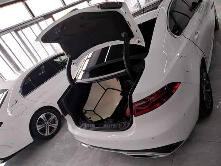 Фото 19 - Jaguar XF L