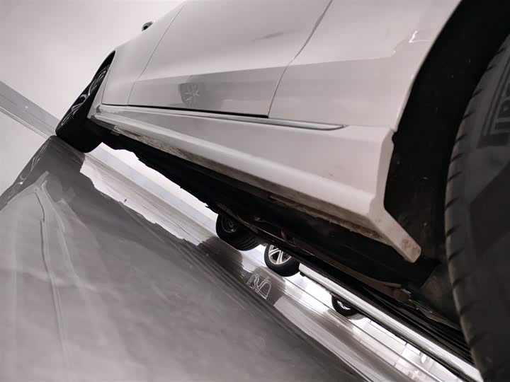 Фото 21 - Jaguar XF L