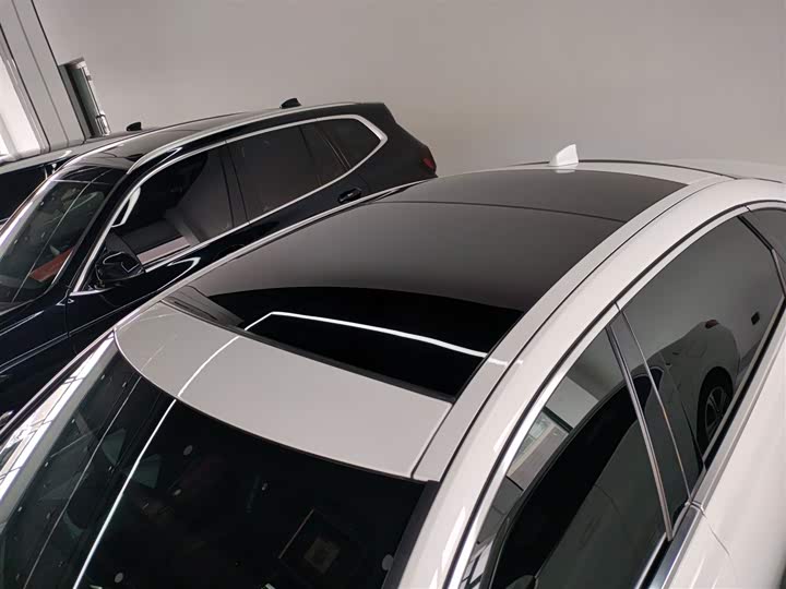 Фото 27 - Jaguar XF L