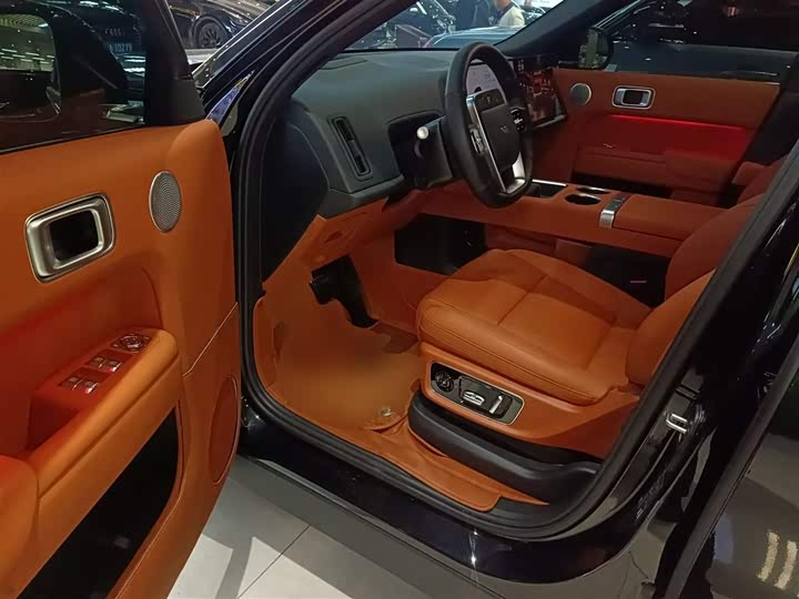 Фото 16 - LiXiang L8