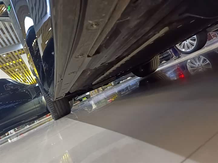 Фото 22 - LiXiang L8