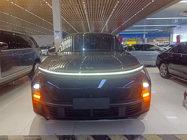 Фото 3 - LiXiang L8