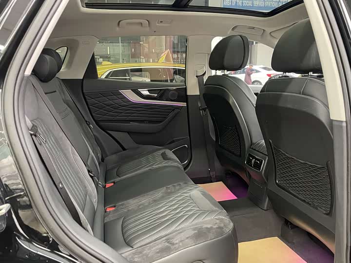 Фото 7 - Hongqi HS5