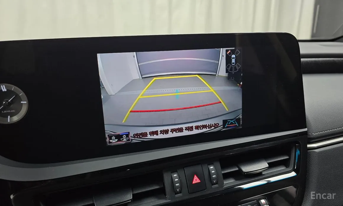 Фото 15 - Lexus ES