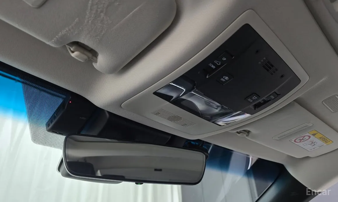 Фото 17 - Lexus ES