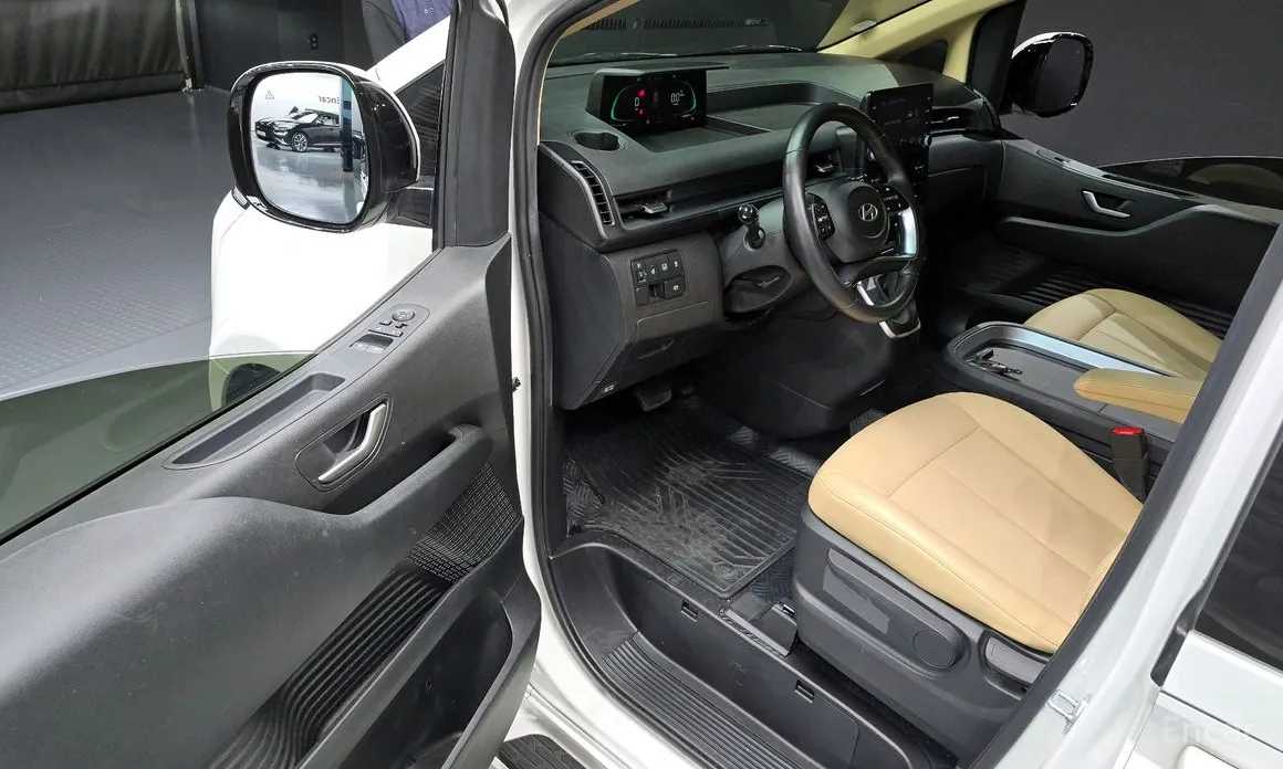 Фото 10 - Hyundai Staria