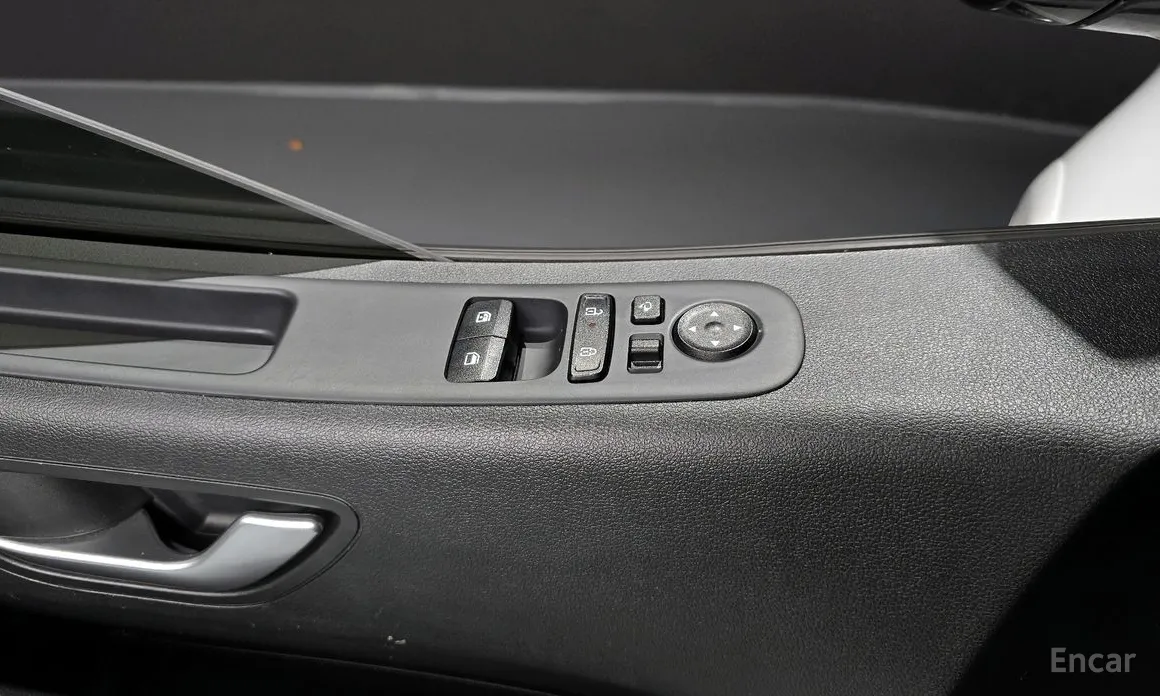 Фото 18 - Hyundai Staria