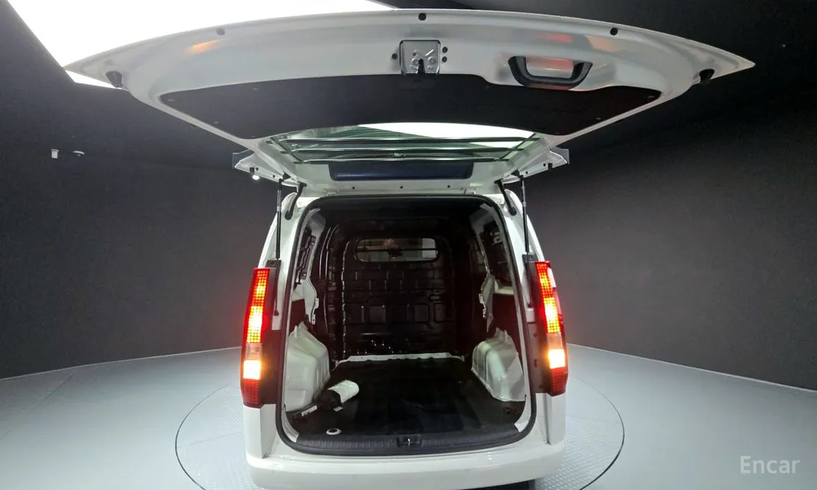 Фото 20 - Hyundai Staria