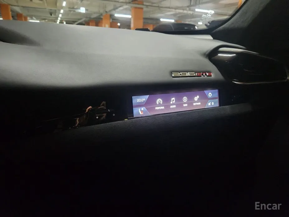 Фото 14 - Ferrari 296