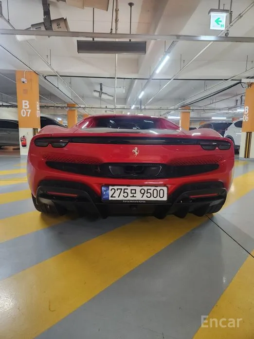 Фото 4 - Ferrari 296