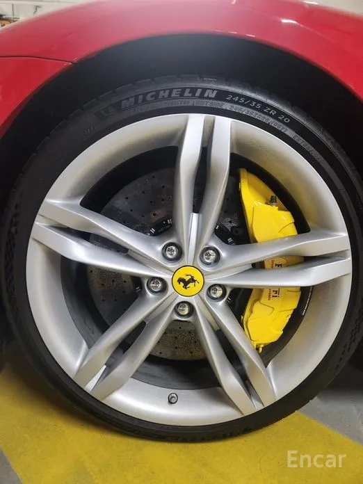 Фото 5 - Ferrari 296