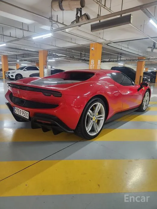 Фото 9 - Ferrari 296