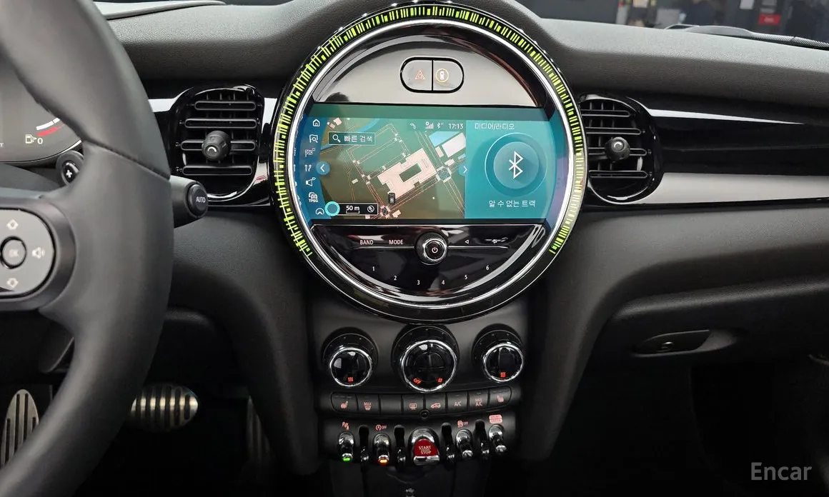 Фото 16 - Mini Cooper Convertible