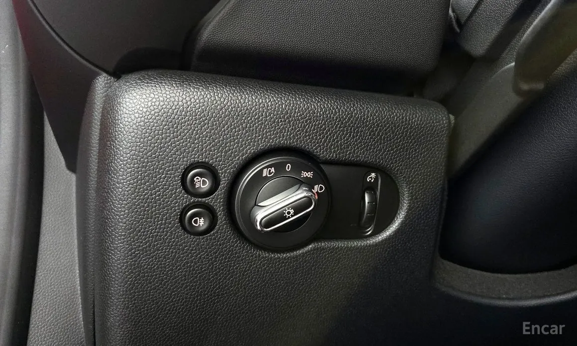 Фото 18 - Mini Cooper Convertible