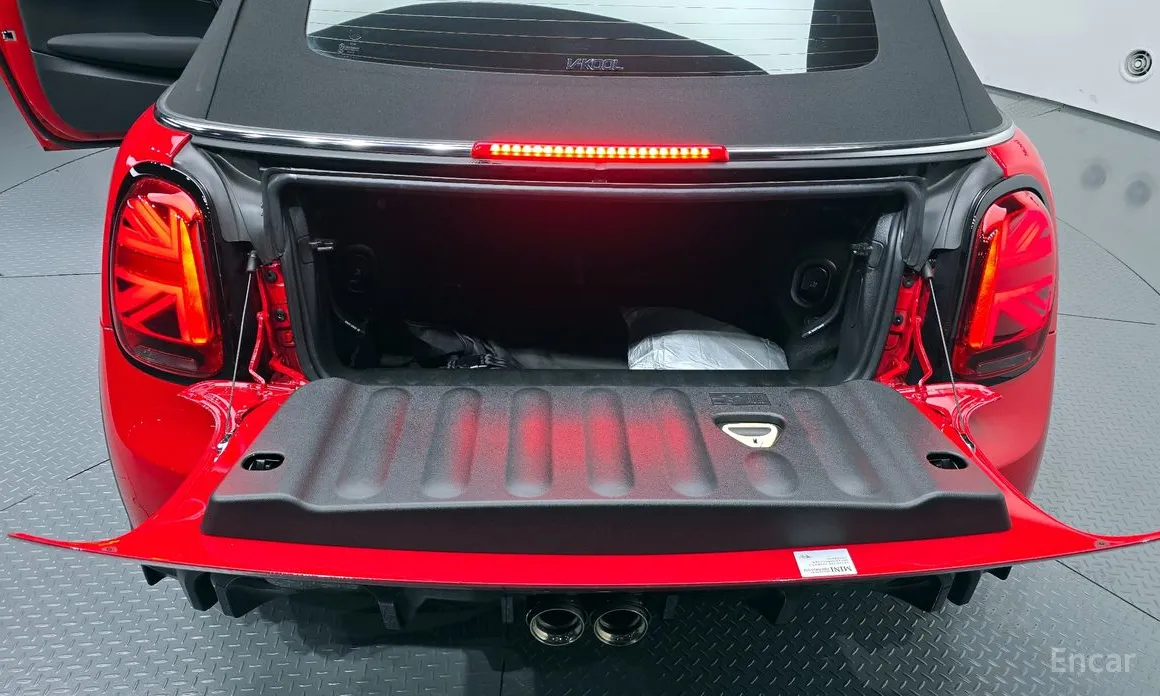 Фото 20 - Mini Cooper Convertible