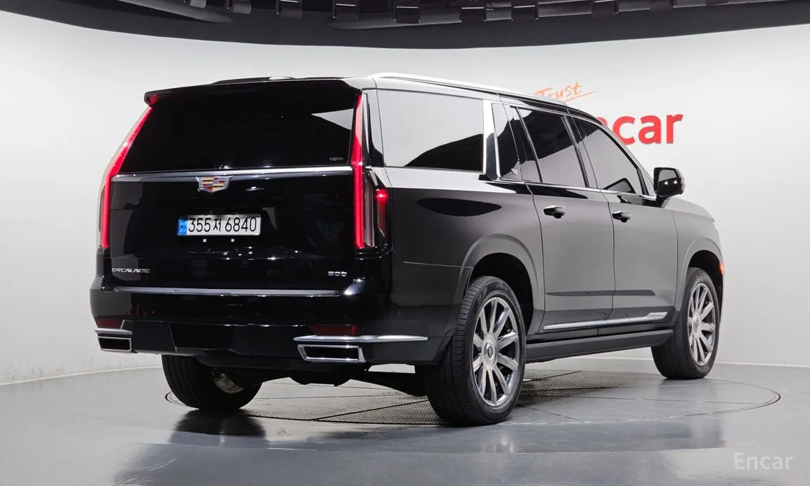Фото 2 - Cadillac Escalade