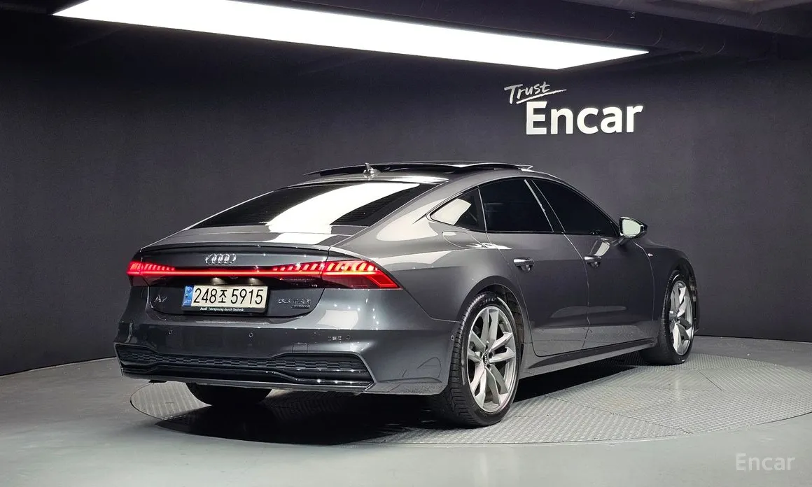 Фото 2 - Audi A7