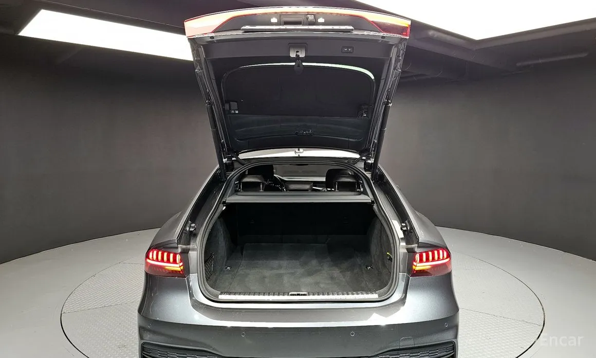 Фото 20 - Audi A7