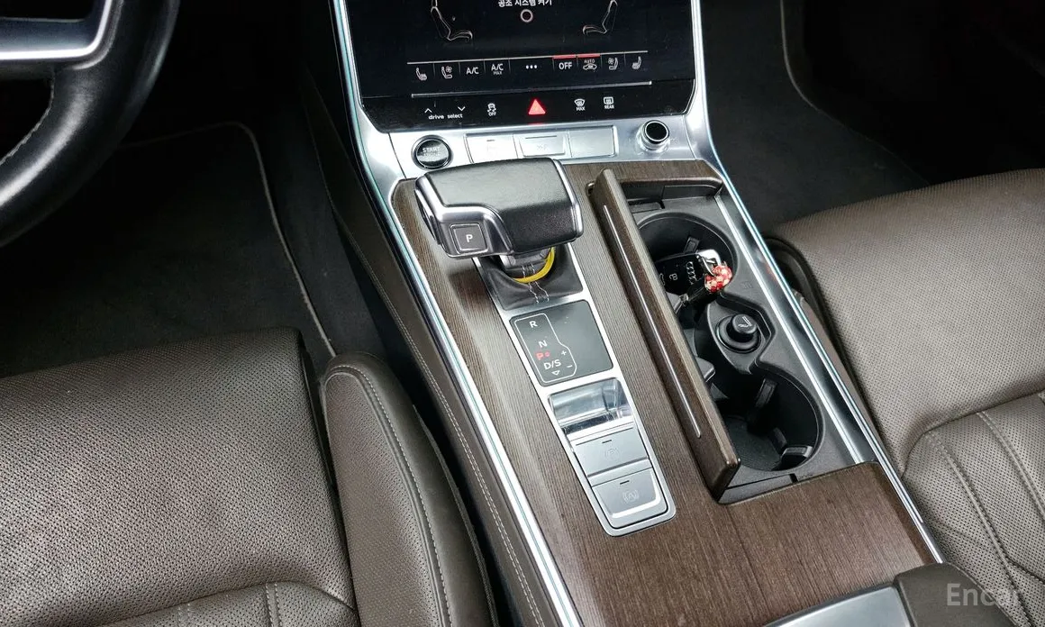 Фото 9 - Audi A7