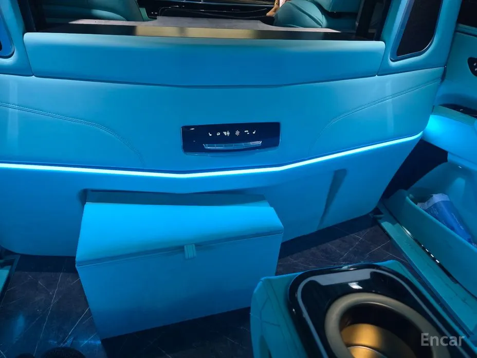 Фото 18 - Cadillac Escalade