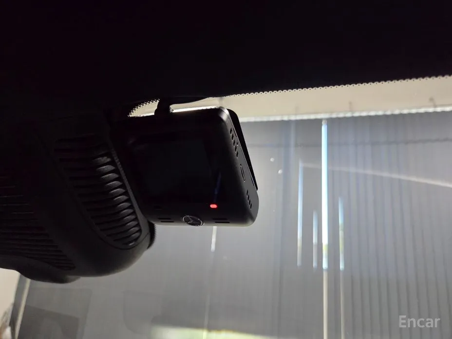 Фото 20 - Mercedes-Benz EQB