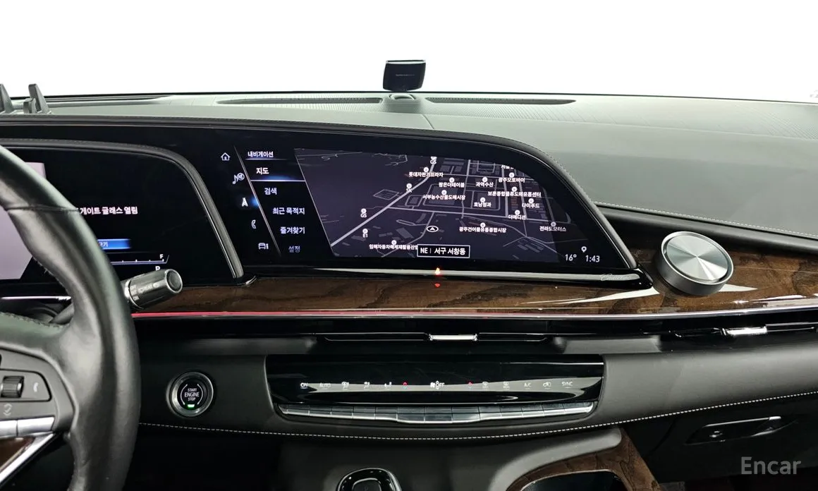 Фото 14 - Cadillac Escalade