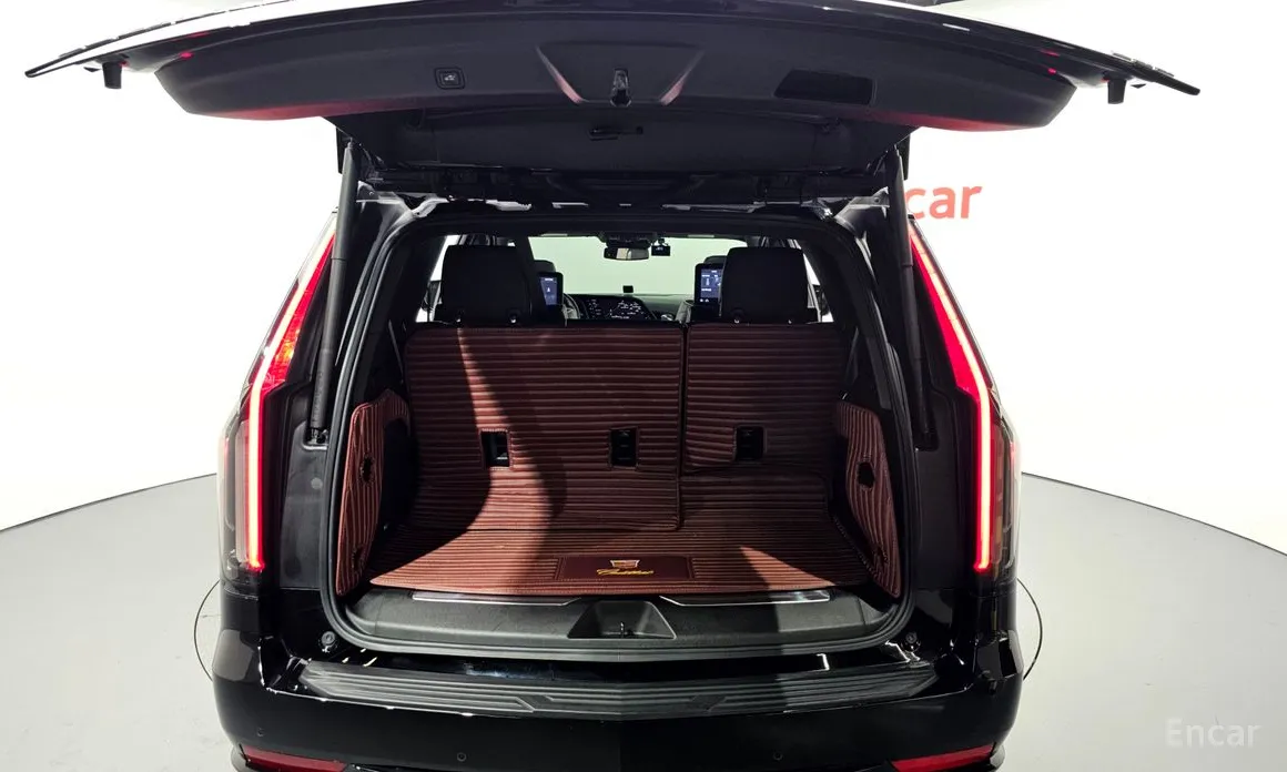 Фото 20 - Cadillac Escalade