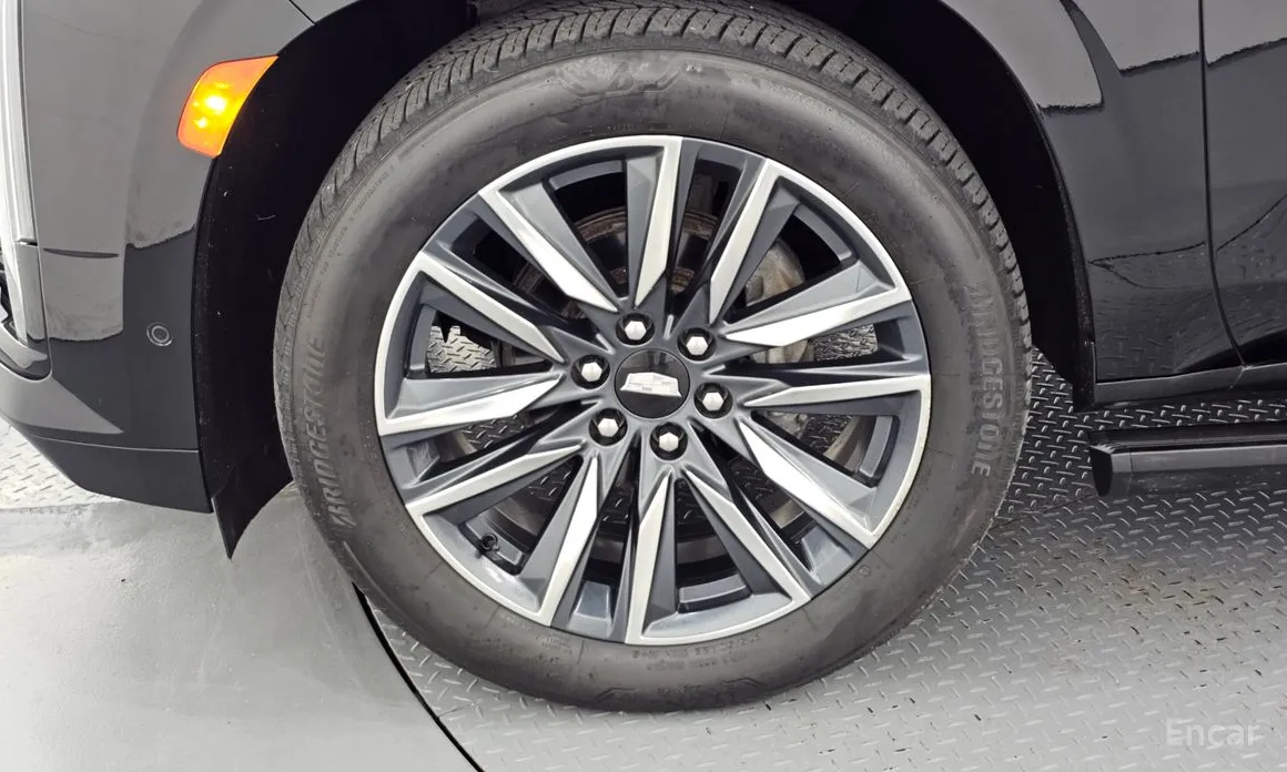 Фото 5 - Cadillac Escalade